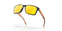 3074457345622722688_3